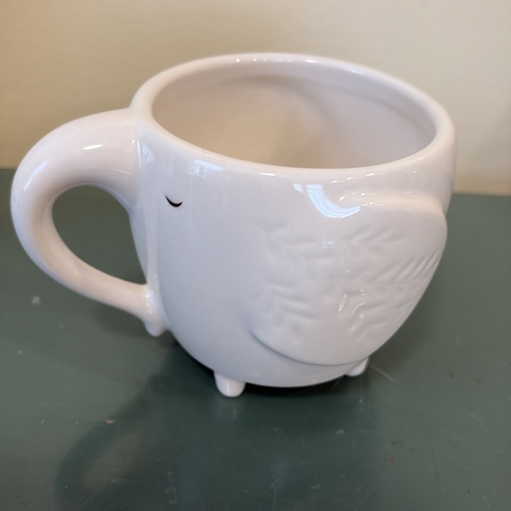Opalhouse White Ceramic Elephant Mug With Gold Accents. - Picture 2 of 6